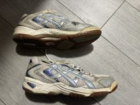 Asics кросівки волейбольні