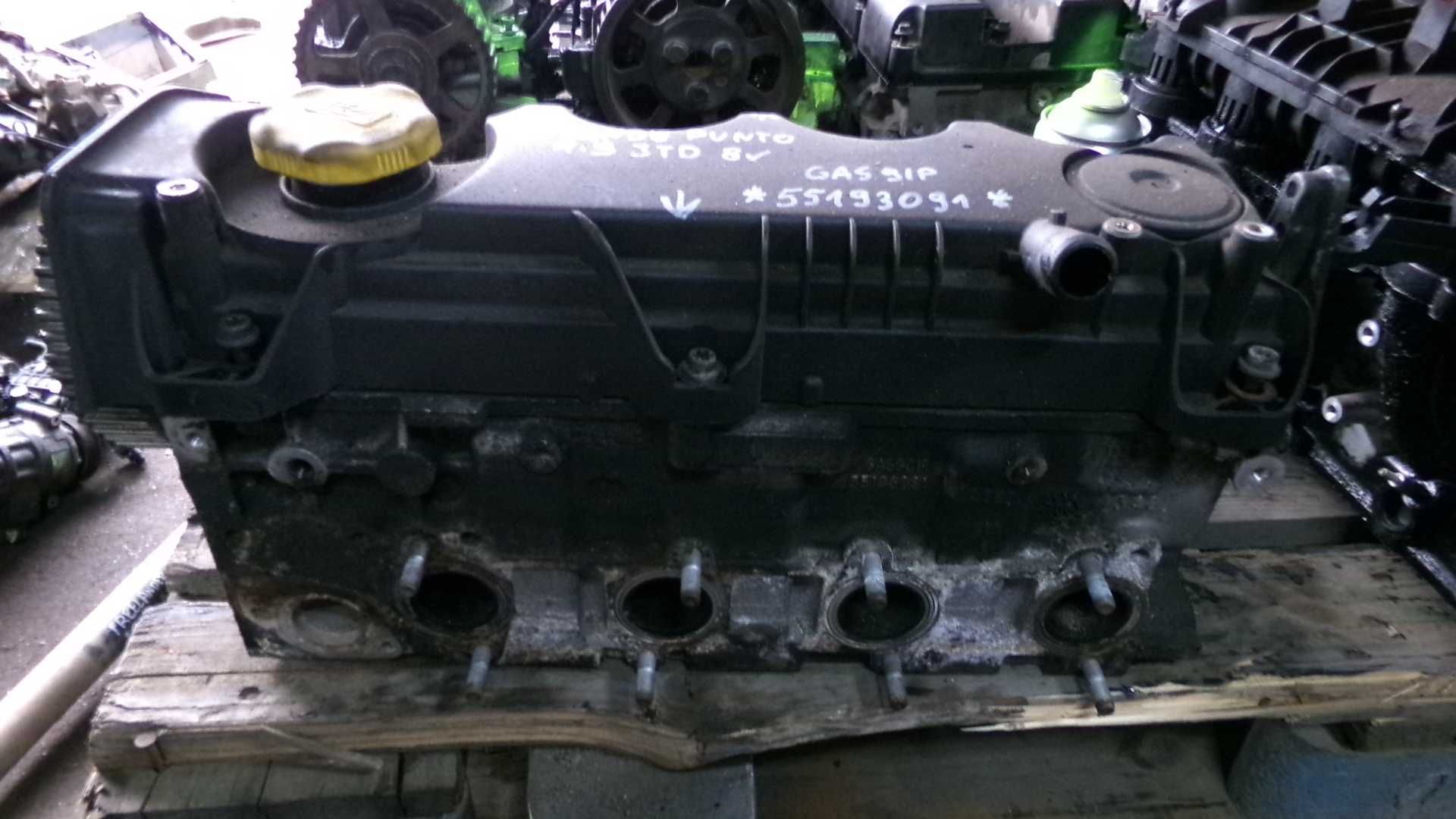 Kwi5 Głowica silnika fiat grande punto 1.9jtd 8v wysyłka części