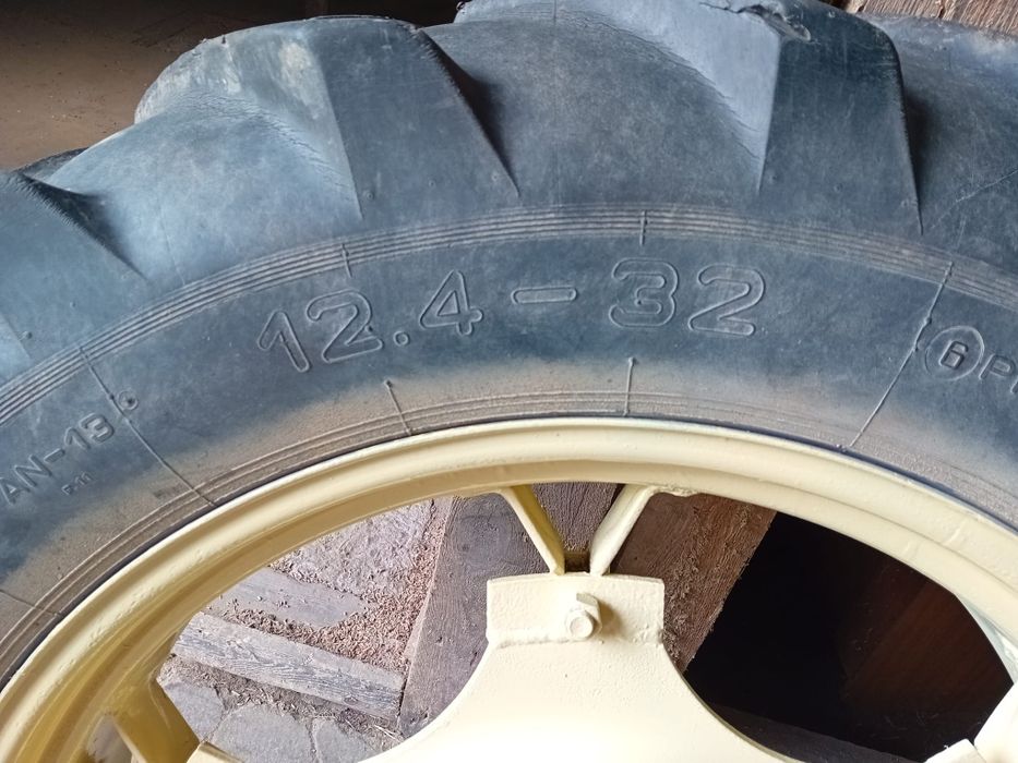 Koła uprawowe - wąskie 12.4-32