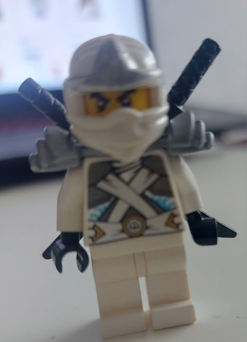 Figurka lego ninjago zane