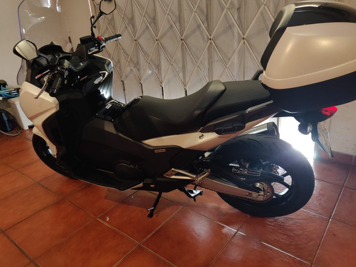 Honda Integra 750D 9000km!!