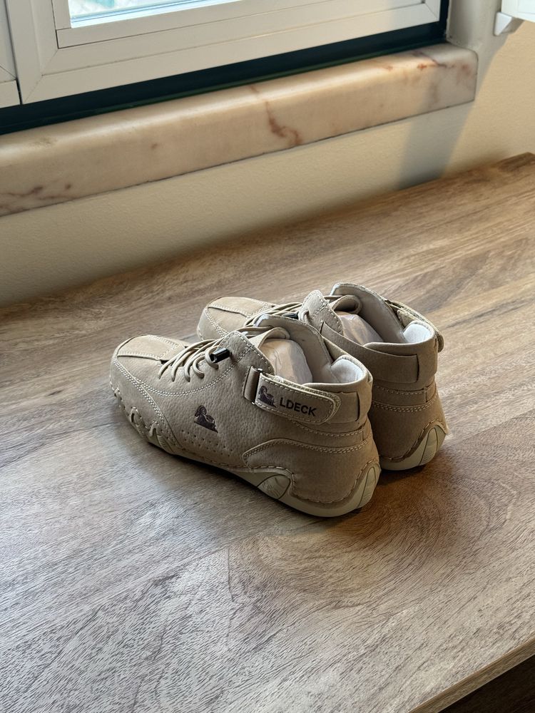 Sapatos novos confortáveis