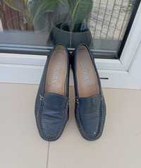Granatowe skórzane buty, mokasyny Pavers, rozmiar 37
