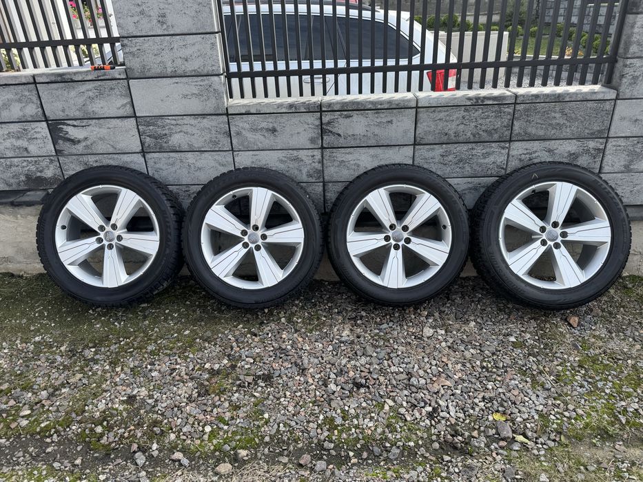 Шини зимові  255-50-20R  Bridgestone