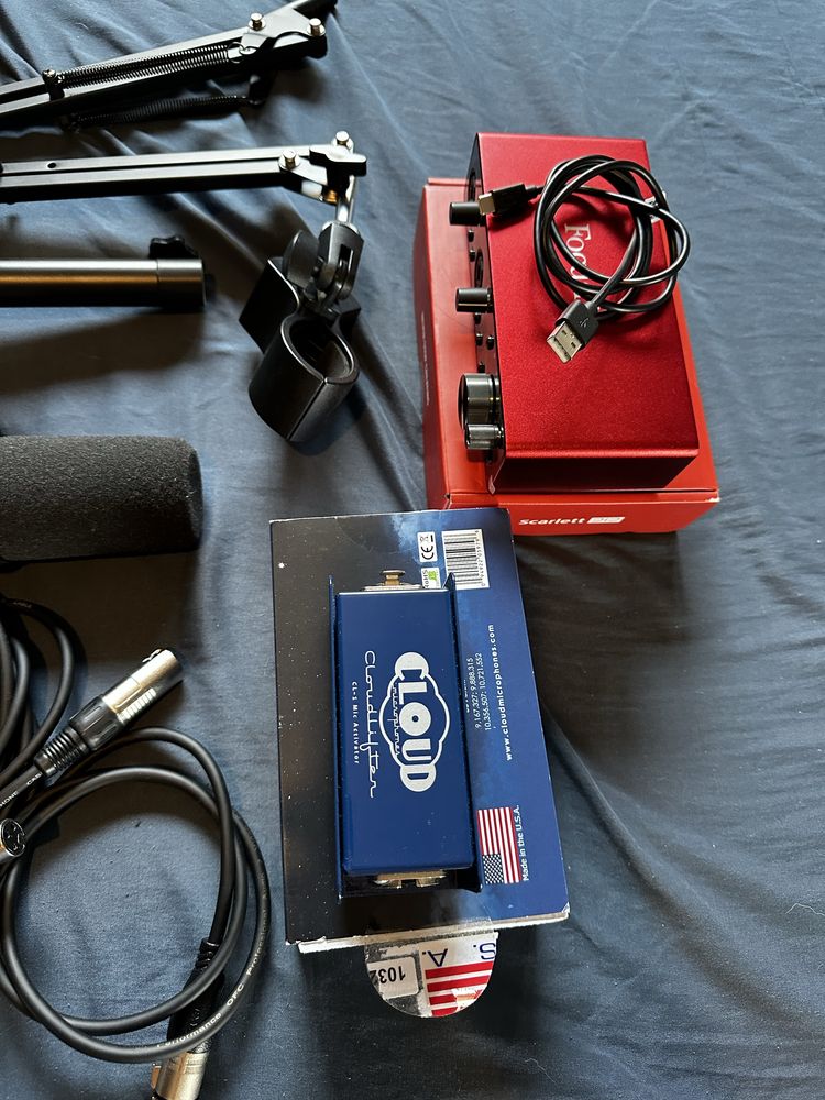 Shure SM7B com Scarlett 2i2 e Cloudlifter – Estado impecável
