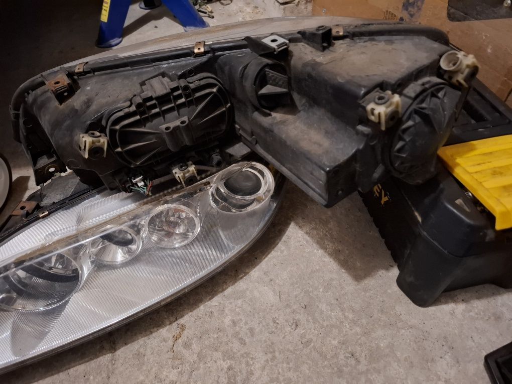 Lampy tyl i przód Mazda 6 2002