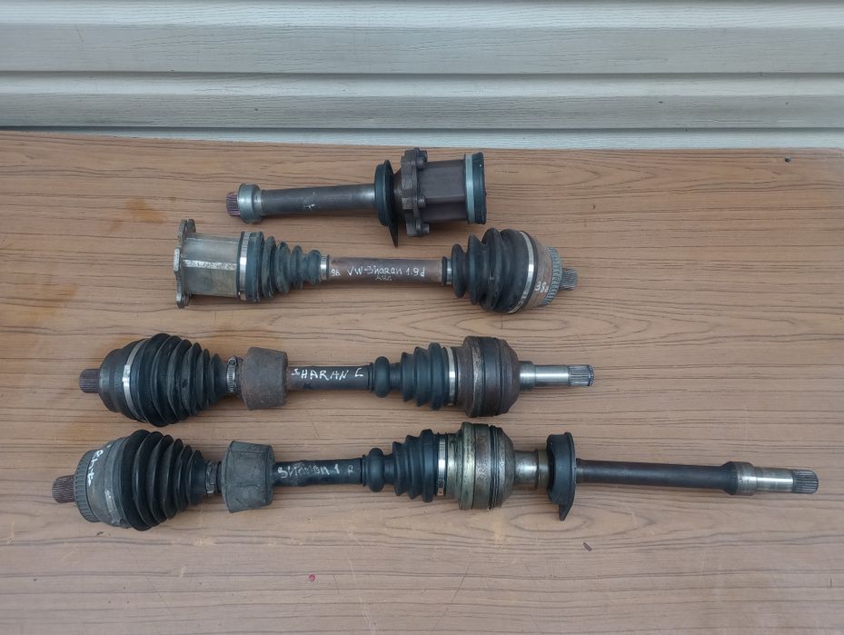 Піввісь Volkswagen Caddy/Golf 4/Skoda Passat B-5/Audi A4/A6/Sharan /T4