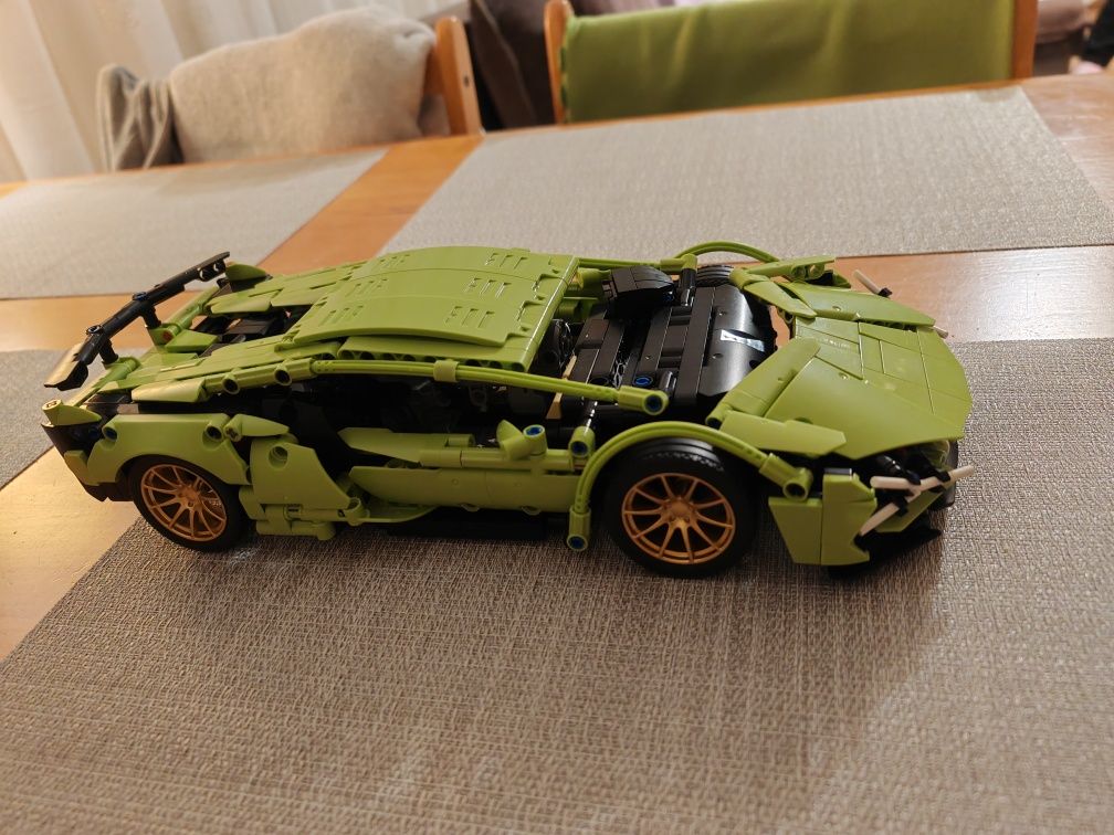 Klocki Lamborghini 1260 elementów ze zdalnym sterowaniem