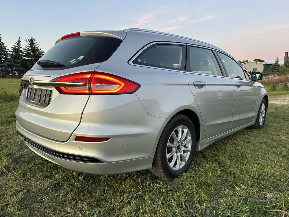 Ford Mondeo 1.5 Benzyna 2019 Kombi Automat Sprowadzony