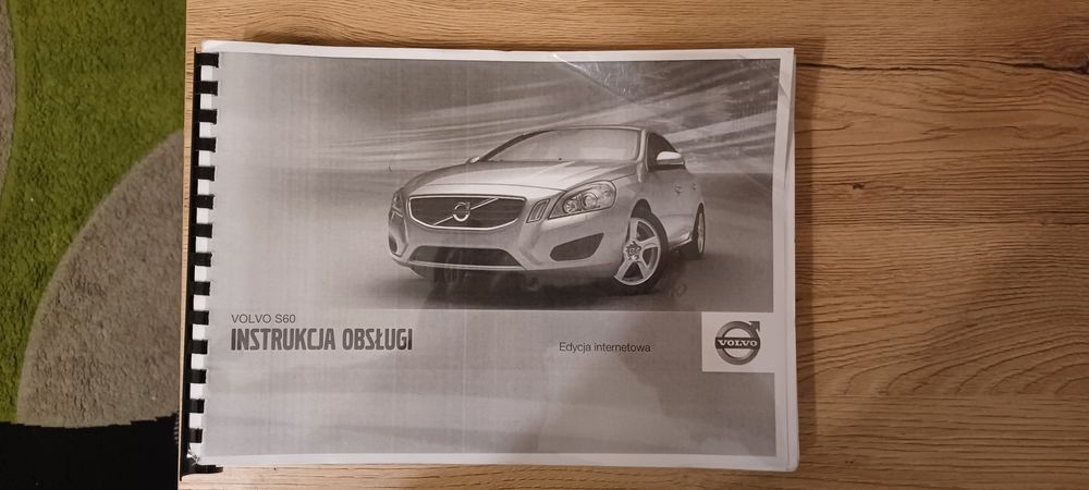 Sprzedam instrukcję  obsługi do VOLVO S 60