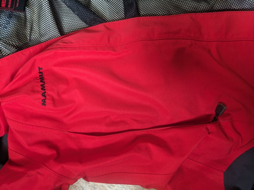 Куртка Mammut xcr Вітровка