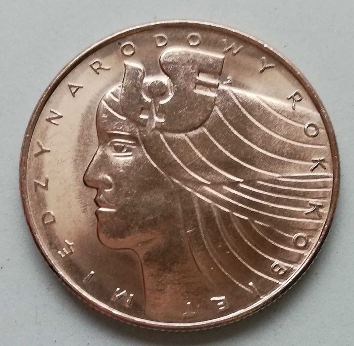 Moneta 20 zł z 1975 roku Międzynarodowy Rok Kobiet stan SM na prezent