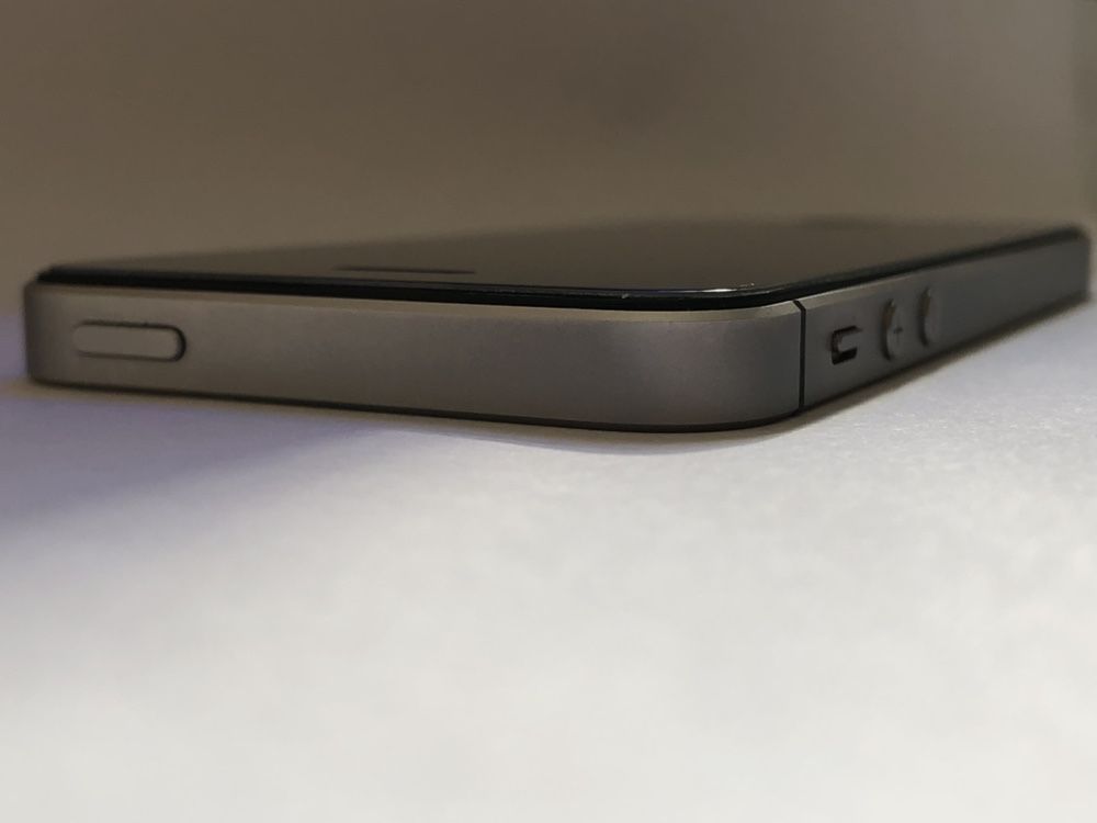 Iphone 5 SE 16g cinza claro