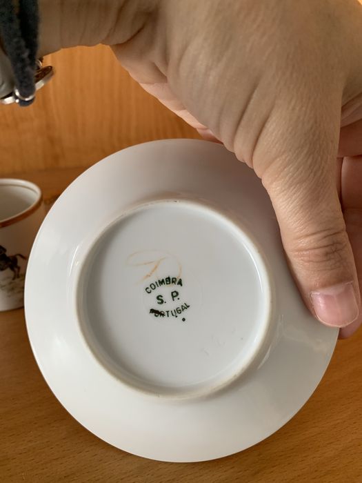 1 Chavena de cafe . Louça Coimbra.