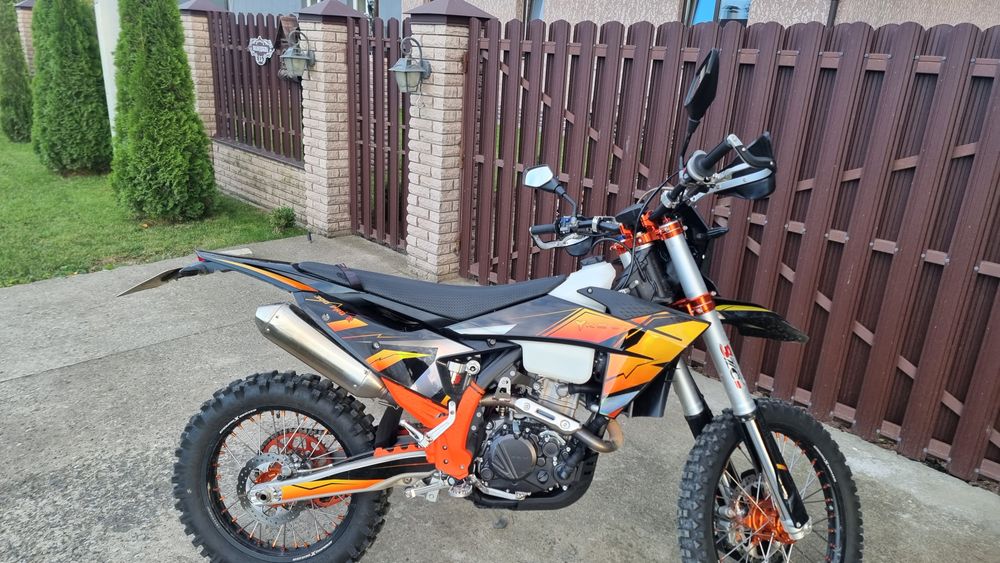 Продам мотоцикл Кові 300 pro r