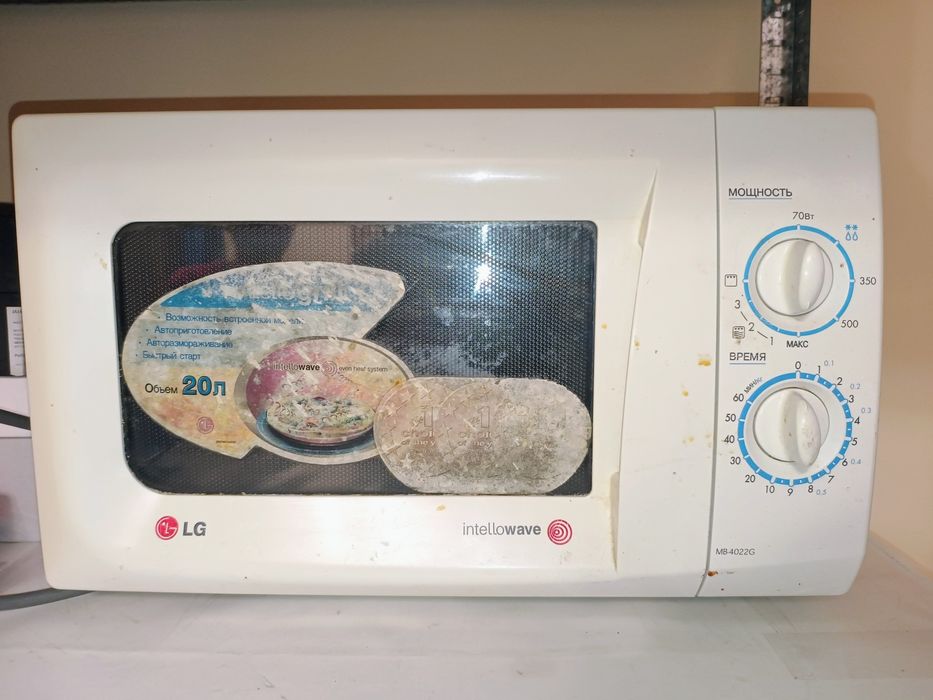 Мікрохвильова піч LG