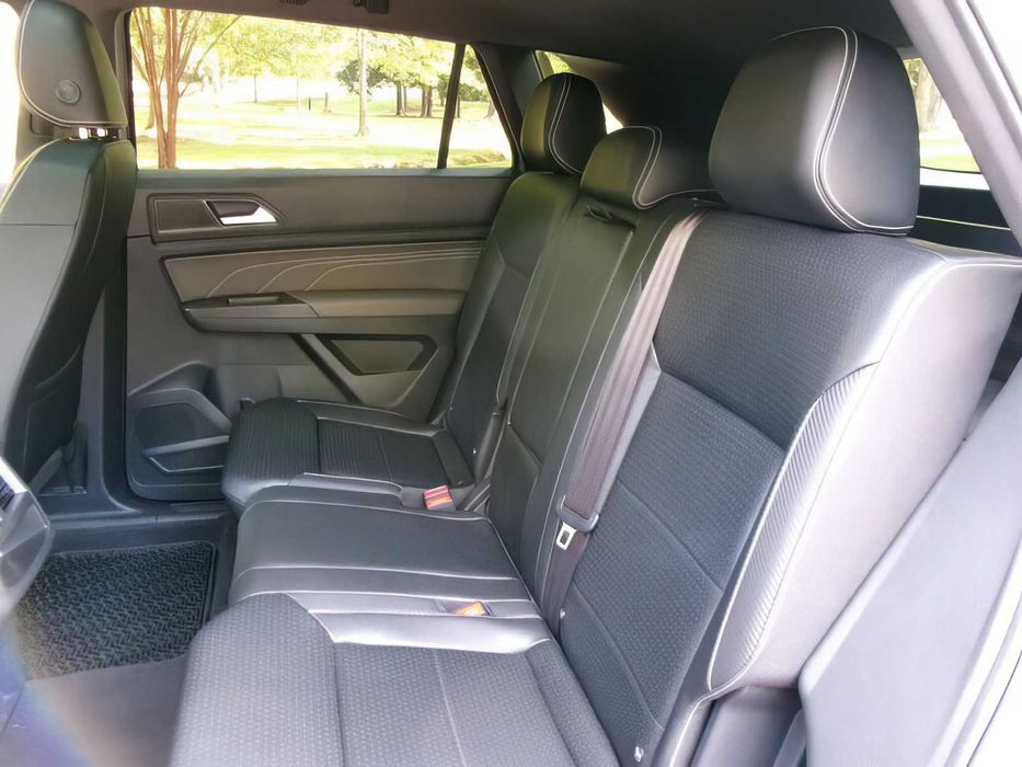 Volkswagen Atlas      2022