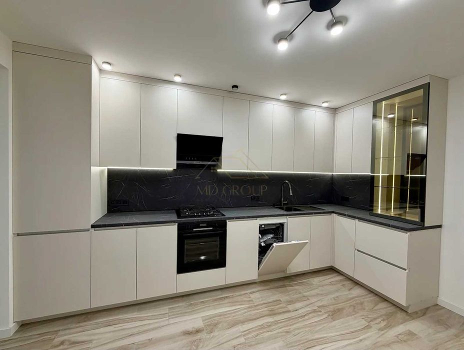 Продаж 1-кімнатної квартири з краєвидом на річку