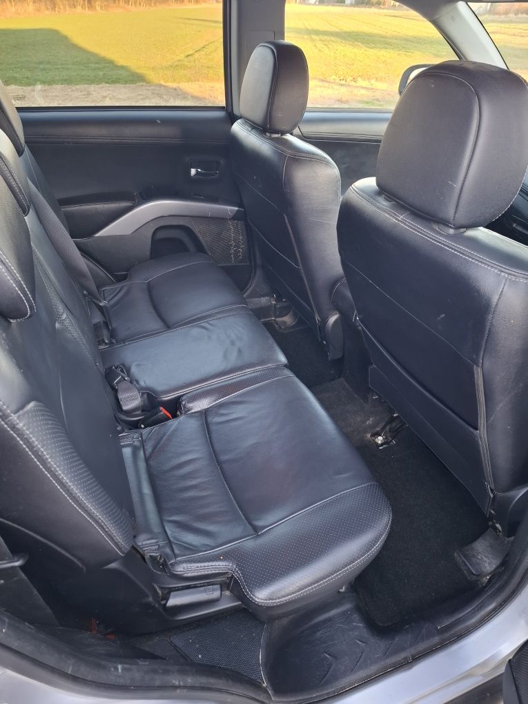 Mitsubishi Outlander Anglik 2.2 4x4 177 km full opcja v5c