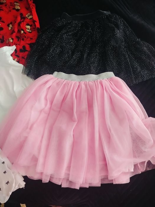 Ubrania dziewczece  128