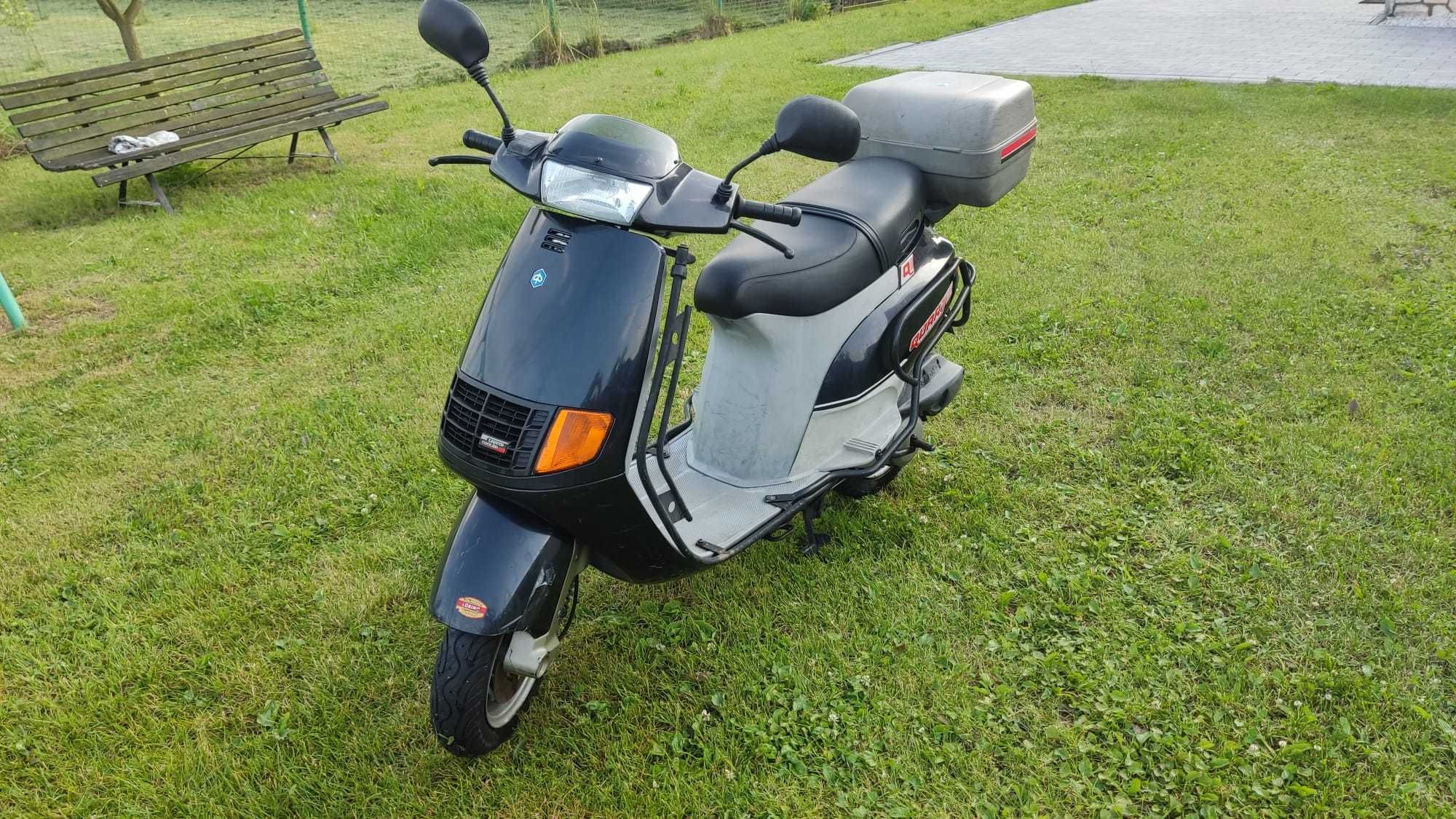 Piaggio Vespa 50 (1996) – klasyk w dobrym stanie