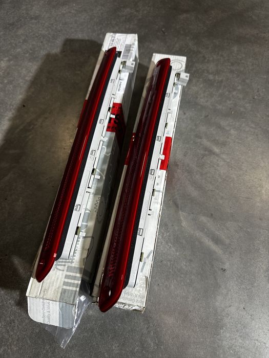 Третій стоп фонарь на кришу спрінтер sprinter W906 W907 W910 крафтер