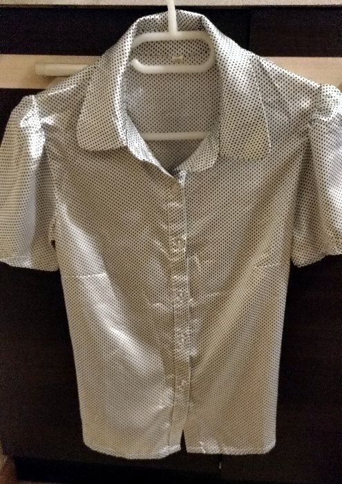 Elegancka, damska bluzka z satyny,na króki rękaw M