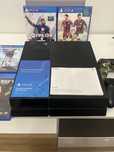 Play Station 4, 2 pady i 6 gier