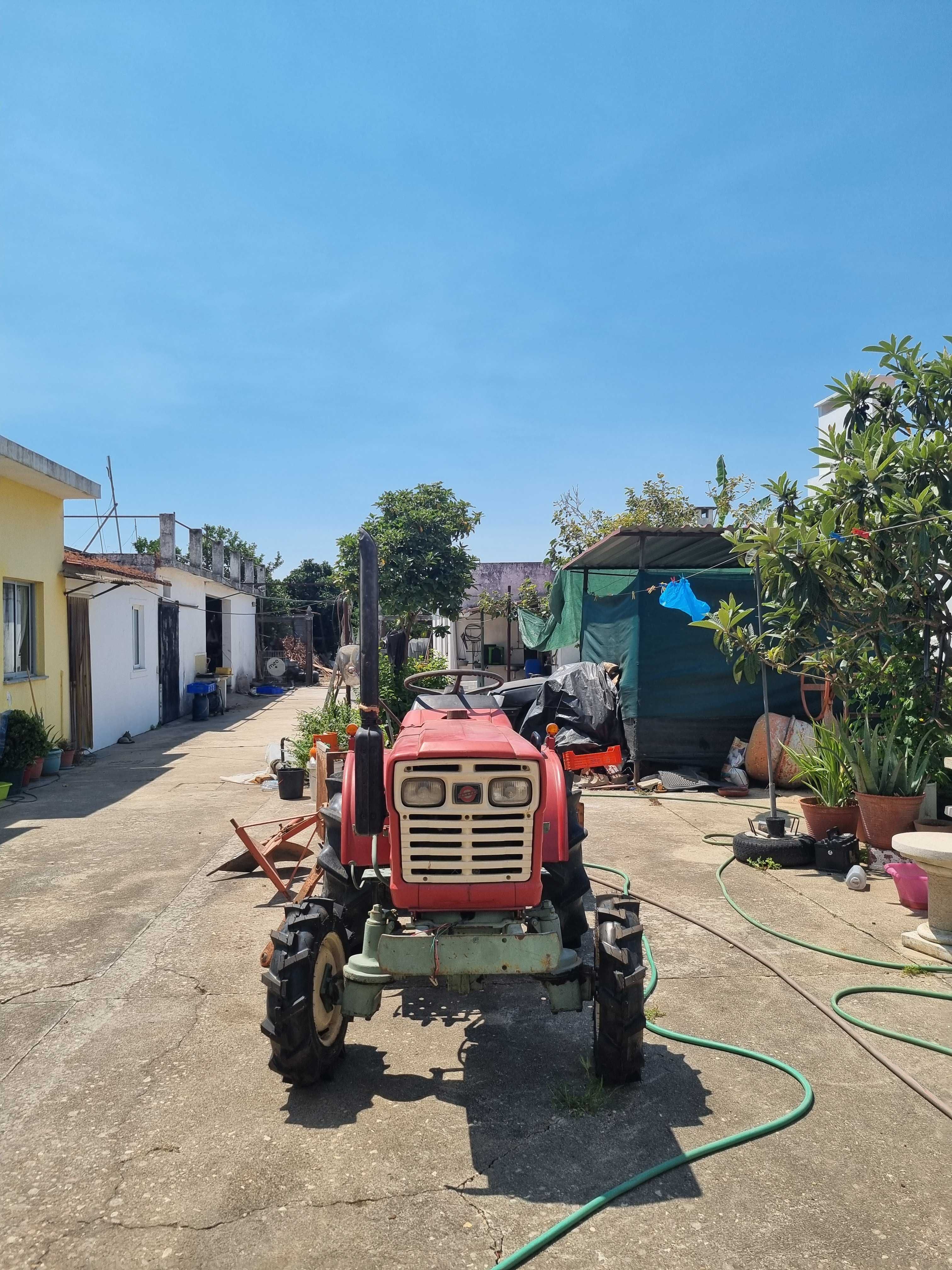 Trator Yanmar em Alpiarça