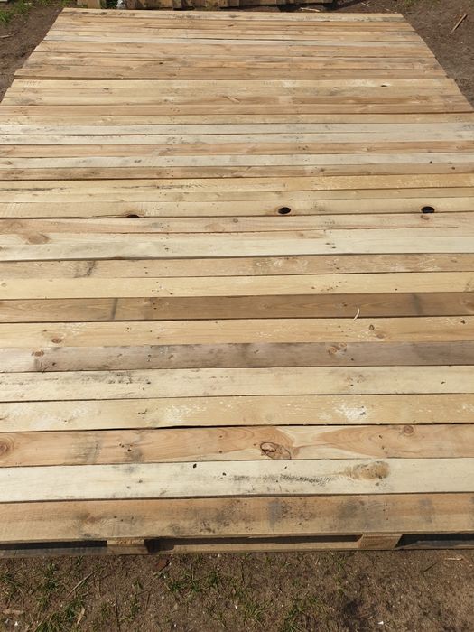 Palety z pełną podłogą gotowe podesty