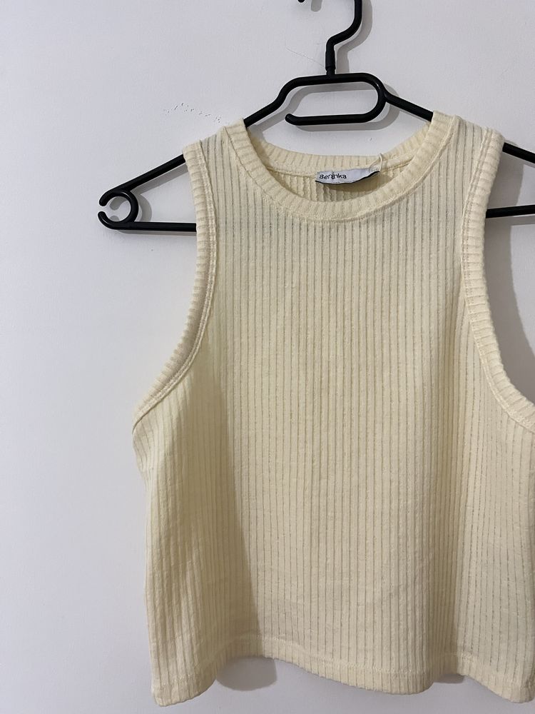 Top Bershka Novo