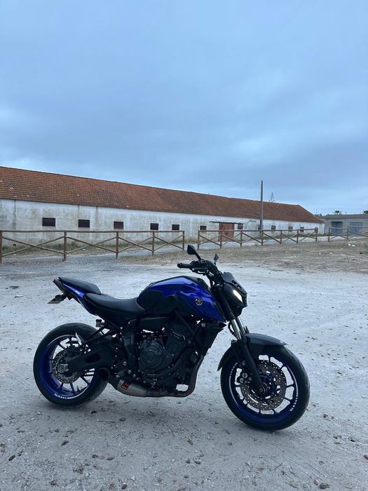 Yamaha MT-07.  35 kW — deslimitada de 2023