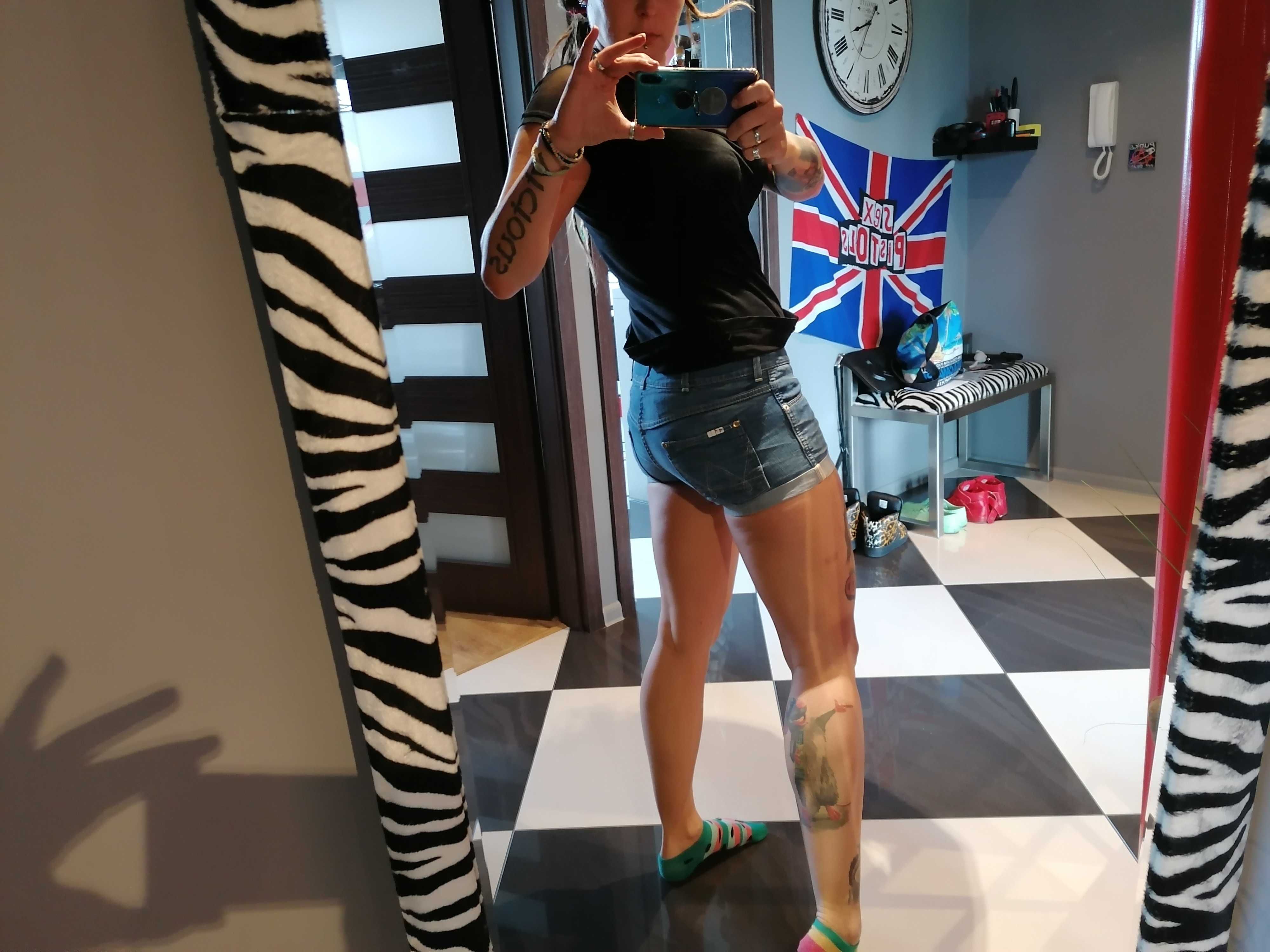 Sprzedam spodenki Wrangler Courtney Skinny