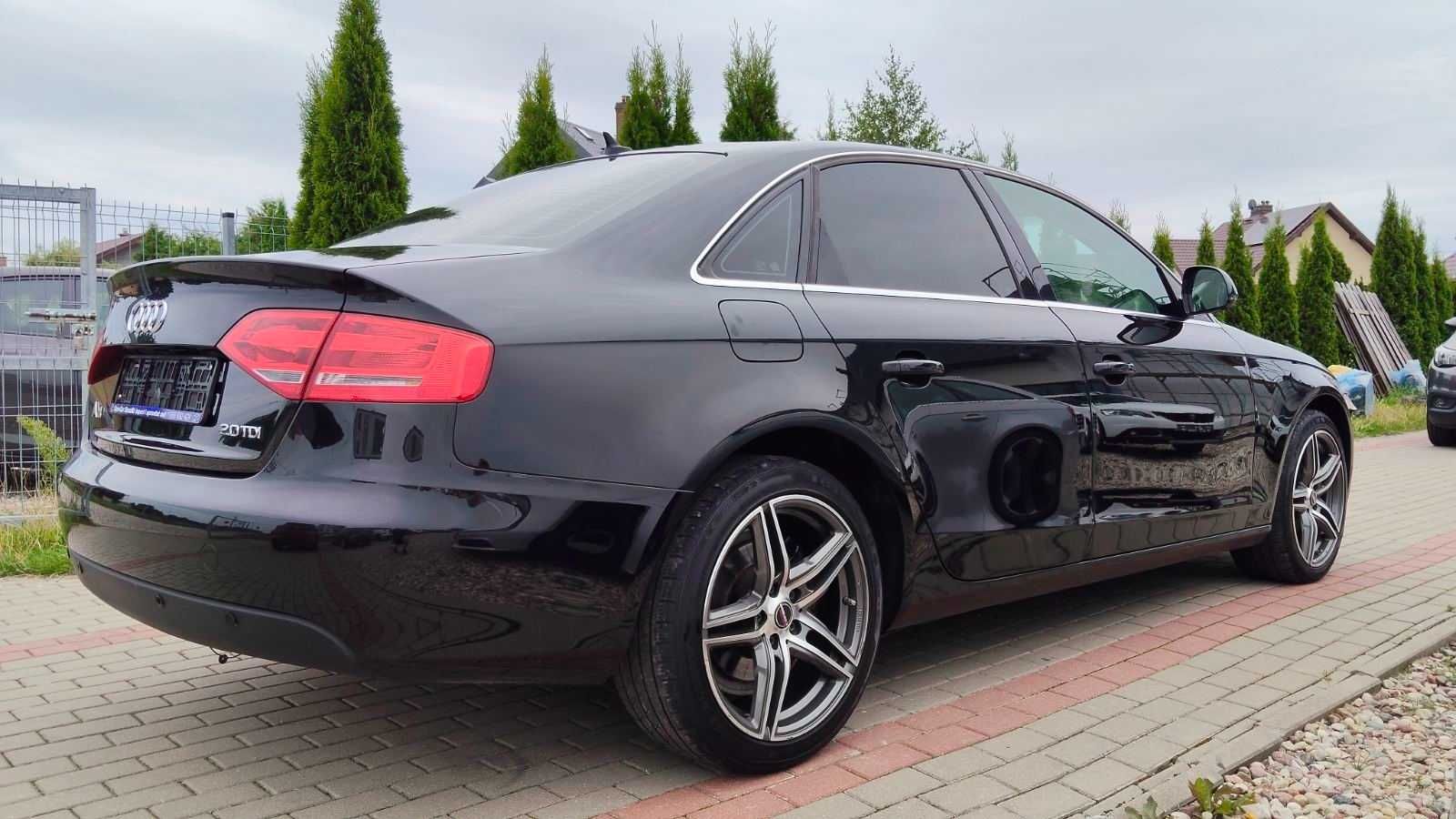 Audi A4 B8 z 2008 roku 2.0d 143KM Sedan