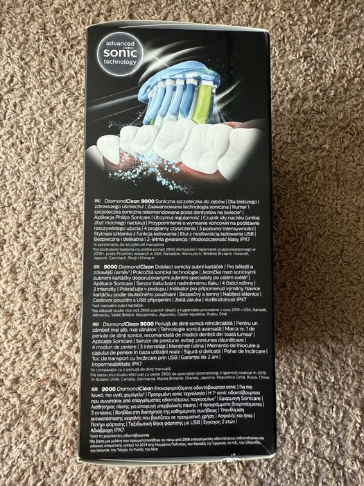 Электрическая зубная щетка Philips DiamondClean 9000 HX9911/09