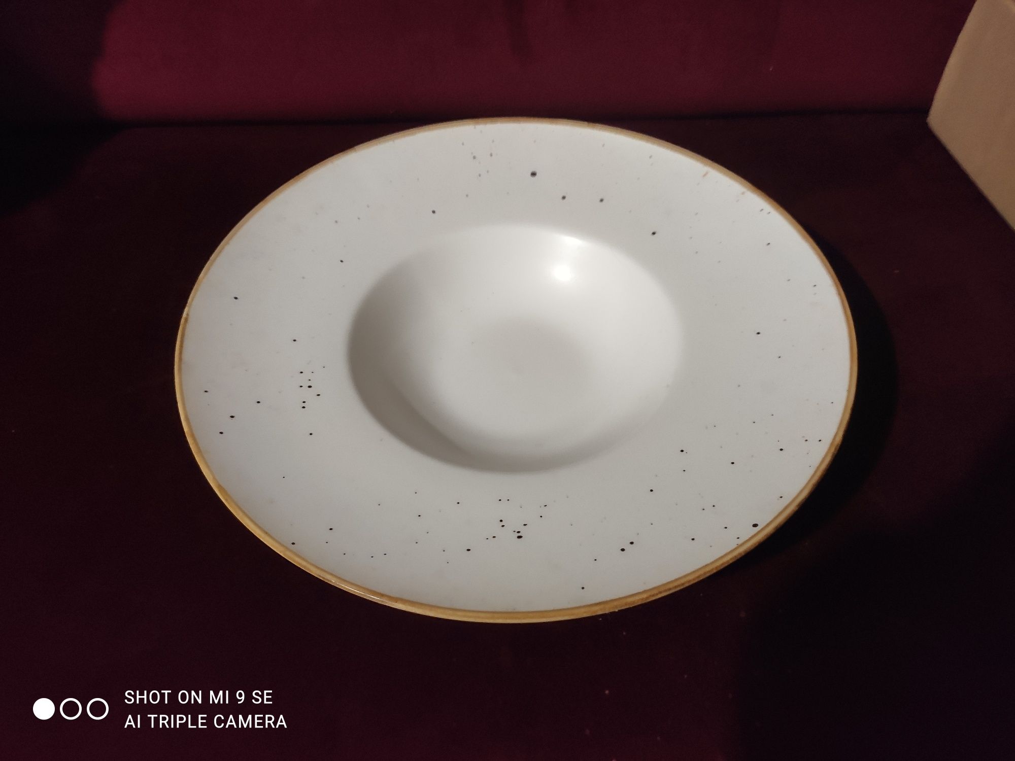 Тарелки Alt Porcelain серия "Country"