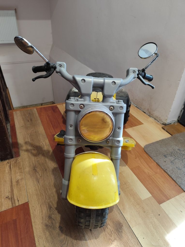 Motor na akumulator