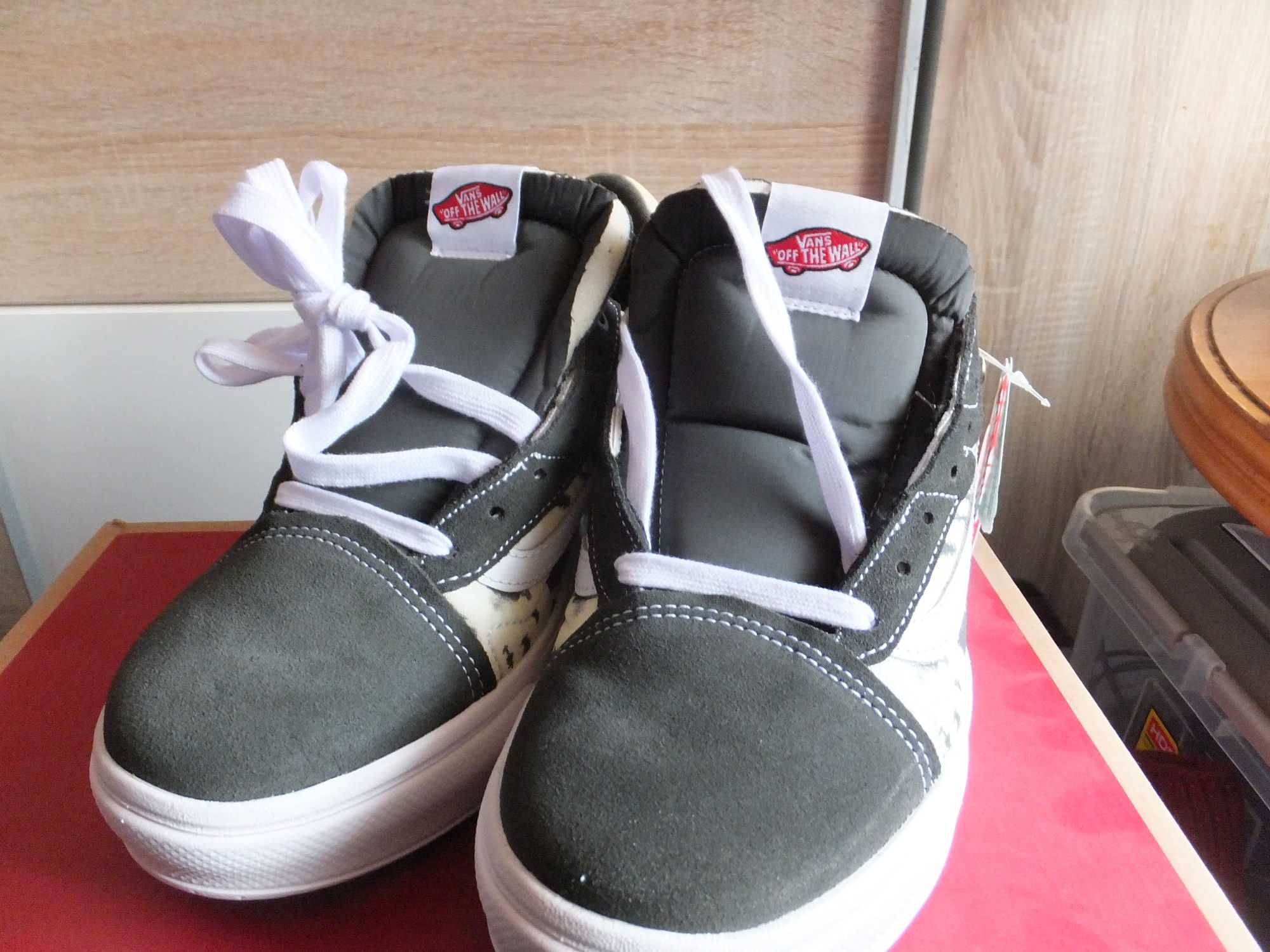 nowe  buty VANS rozmiar 45