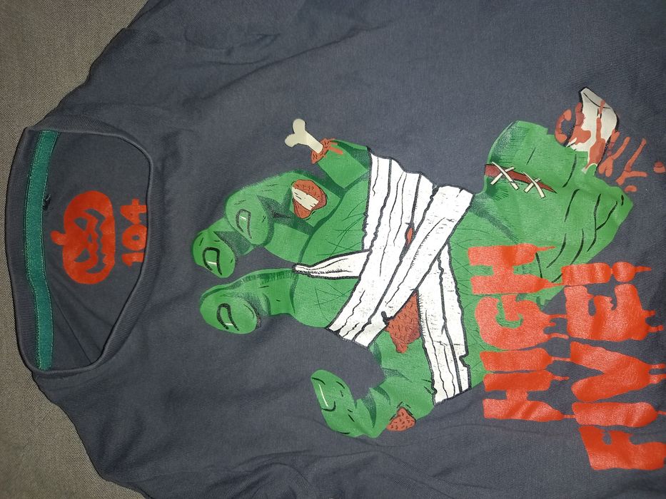 Bluski zombie i szkielet r.104 Halloween