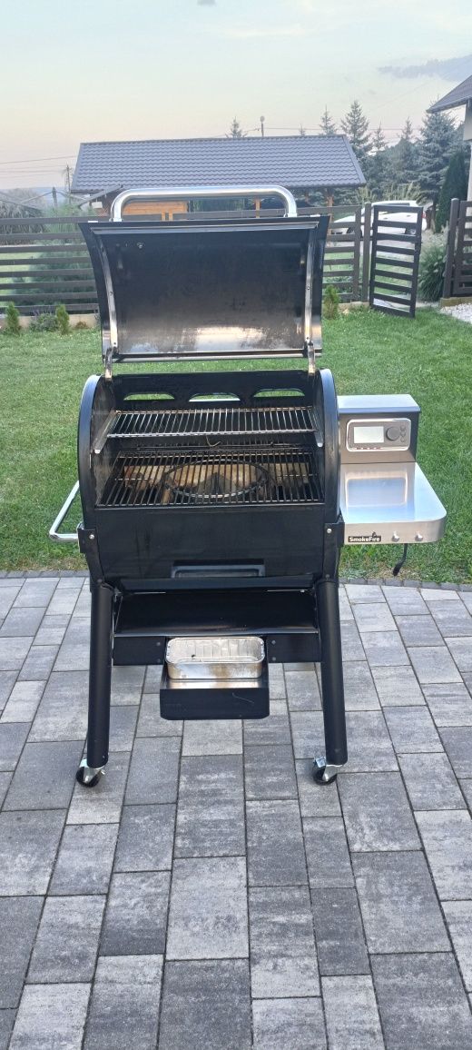 Grill Weber Smole Fire