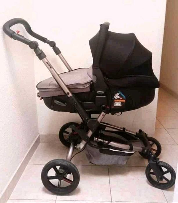 Carrinho trio epic matrix..em excelente estado.