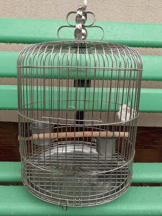 Продам клітку для канерів і папуги