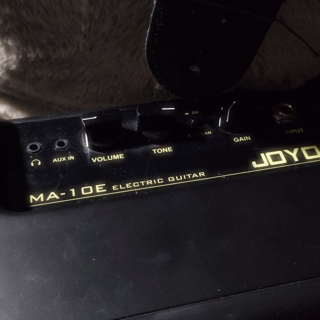 Wzmacniacz gitarowy JOYO +. oryginalny zasilacz + kabel + pasek