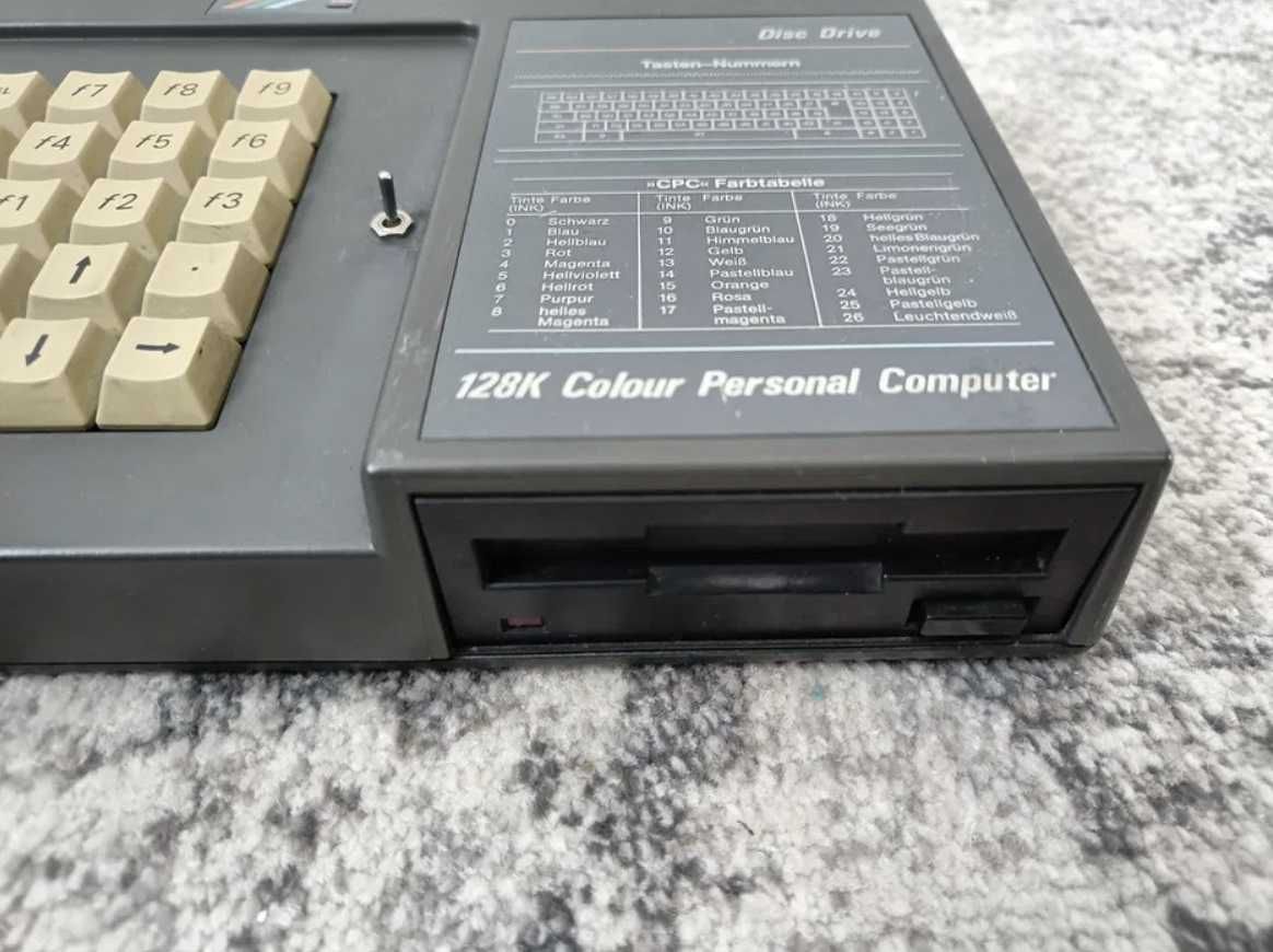 Amstrad Schneider CPC 6128 Retro Vintage