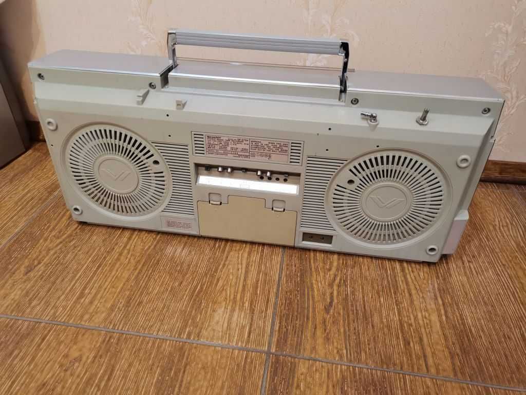 Магнитофон магнитола Sharp GF-575