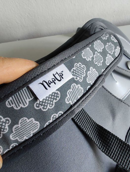 Zagłówek do fotelika Headovations NapUp Ride wygoda i bezpieczeństwo