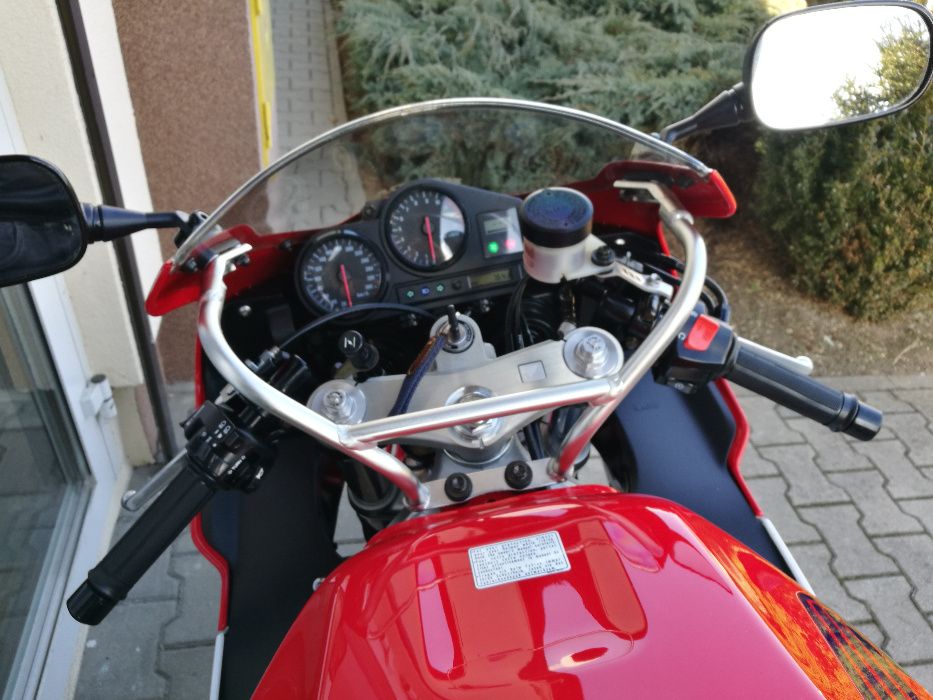 Honda CBR 900 SC33   Tylko 007600 km !  Stan KOLEKCJONERSKI !   NOWA !