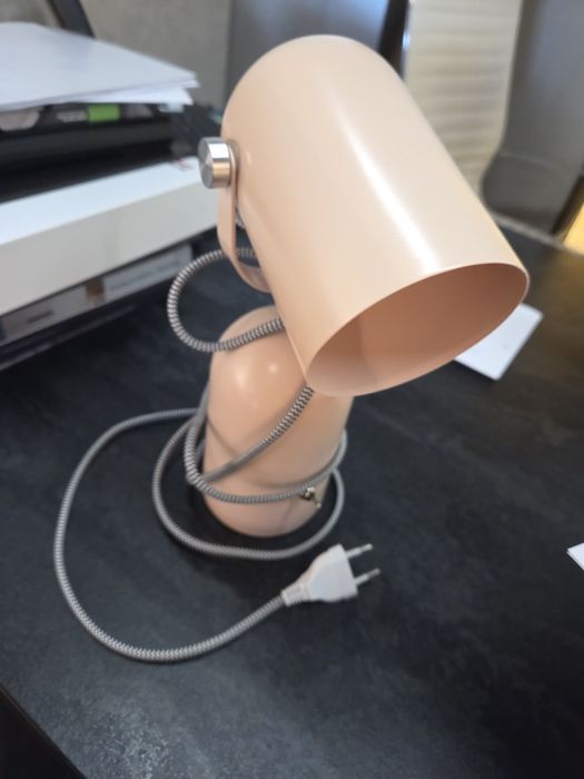 Lampka na biurko lub do sypialni