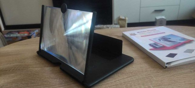 Увеличитель экрана для телефона Magnifying glass 10" черный 3D