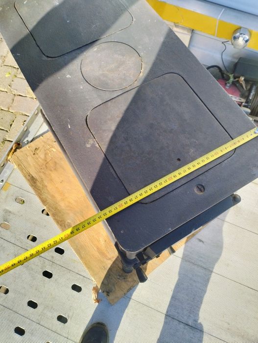 Duży żeliwny piec kominek taki jak jotul 118